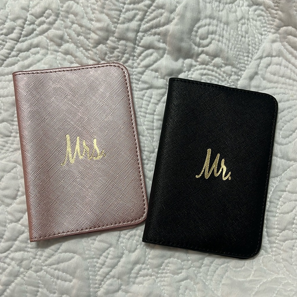 Mr&Mrs passport holders